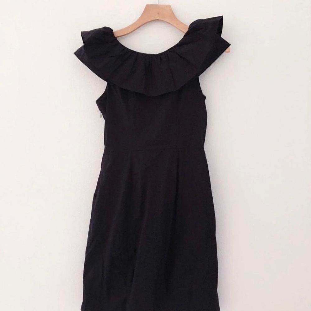 BCBG Paris Women’s black taffeta ruffle shoulder holiday party dress size 4